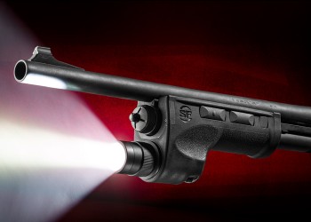 Surefire Surefire DSF-870Ultra-High Two-Output-Mode LED WeaponLight for Remington 870